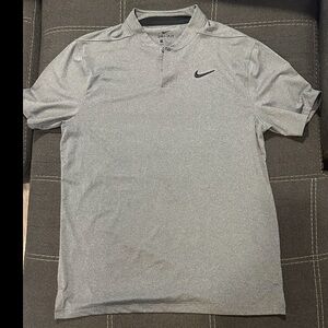 Nike Dri-Fit Men Medium Gray Golf Polo Shirt
